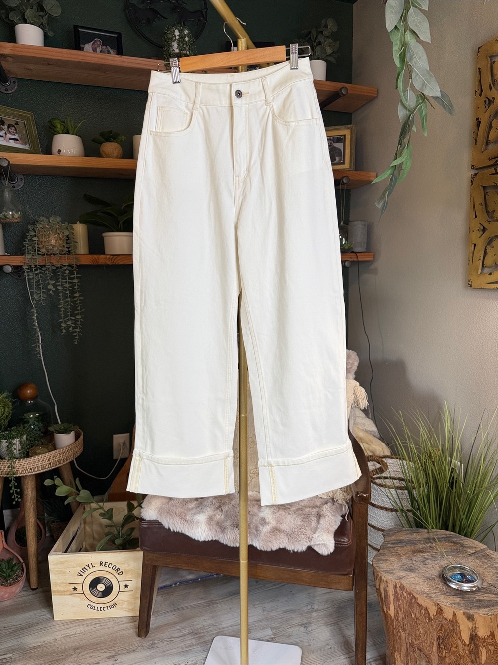 HALARA Off-White Wide-Leg Jeans